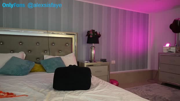 alexsisfaye 14-05-2025 hot Female