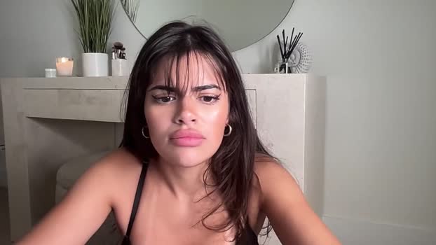 poutyselena 16-05-2025 fuckme Female
