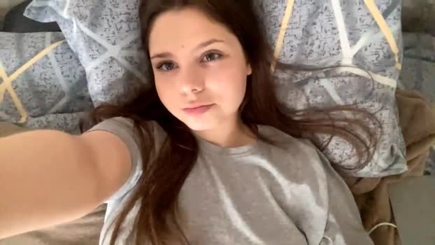kitty_shy89