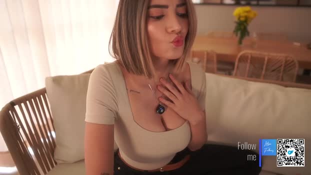 letiziafulkers1 23-05-2025 yummy Female