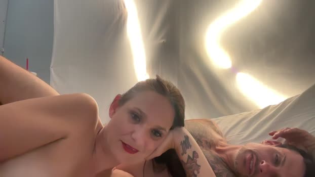 kimnjustin019 25-05-2025 suck Couple