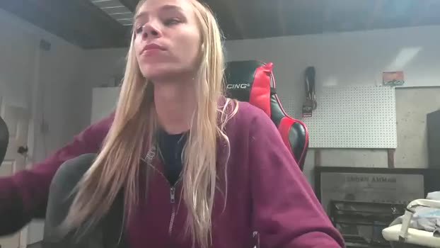chloe_damian