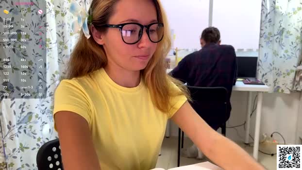 ellcrys 29-05-2025 spanking Couple
