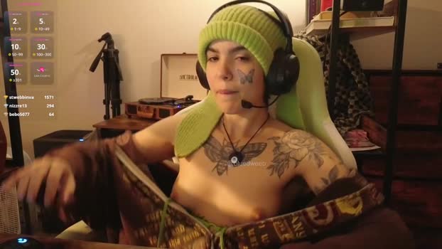 bluedweeb 31-05-2025 Show Female