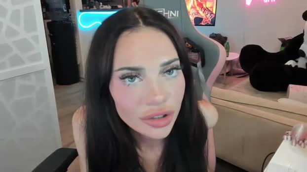 lilbina 02-06-2025 deepthroat Female