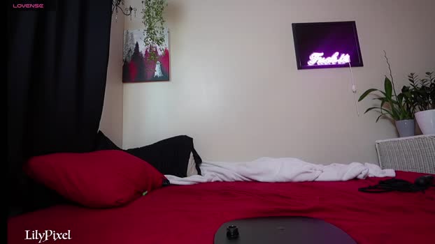 lilypixel 02-06-2025 analsex Female