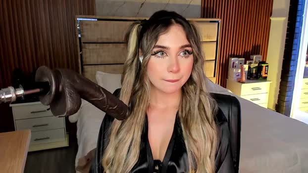 emilyhendrix_ 04-06-2025 prettyface Couple