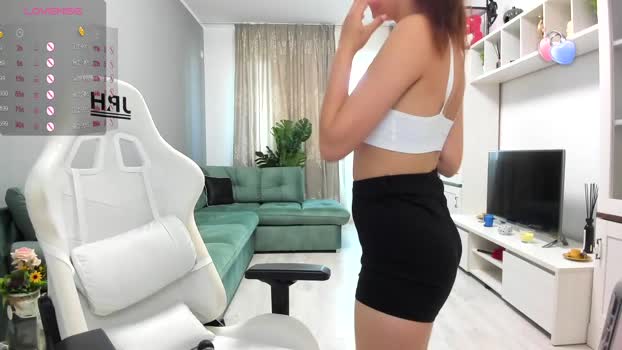 18te3ngirl 05-06-2025 sucktits Couple