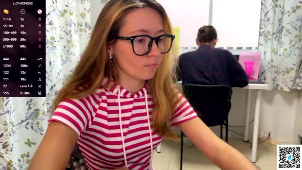 ellcrys 05-06-2025 sexygirl Couple