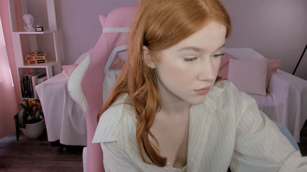 leahsthetics 06-06-2025 kinky Female