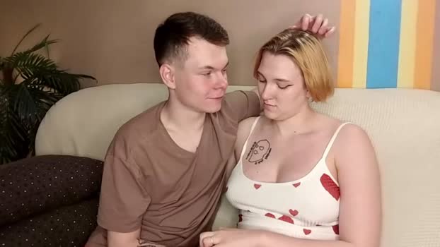 julielourens 15-06-2025 horny Couple