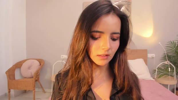 raychell_black 16-06-2025 spanking Female
