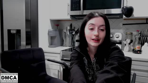 victoriawildd 18-06-2025 lickpussy Couple
