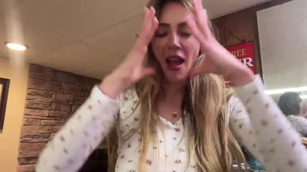 caylacridley 19-06-2025 hot Female