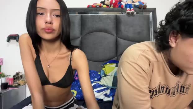 litle_cherry 22-06-2025 kissing Couple