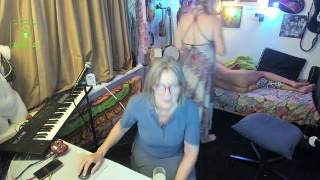 win2win 21-06-2025 wank Couple