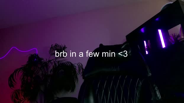 oliviaowens 25-06-2025 love Female
