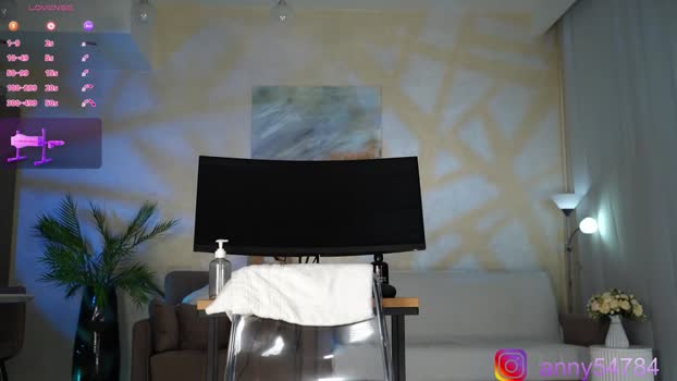 anny54784 28-06-2025 striptease Female