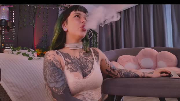 mika_moon_