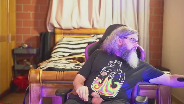 cheeseburgerjesus 03-07-2025 bj-dildo Couple
