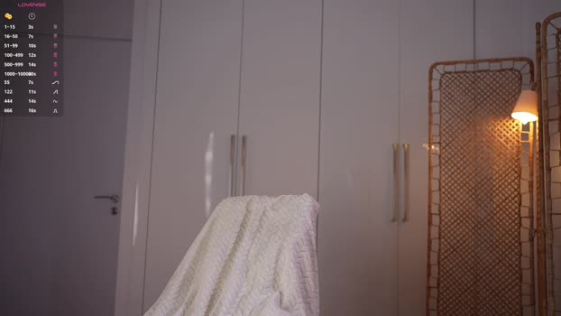 kriss0leoo 04-07-2025 sexybody Female