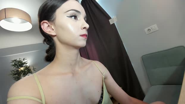ehotlovea 06-07-2025 striptease Female