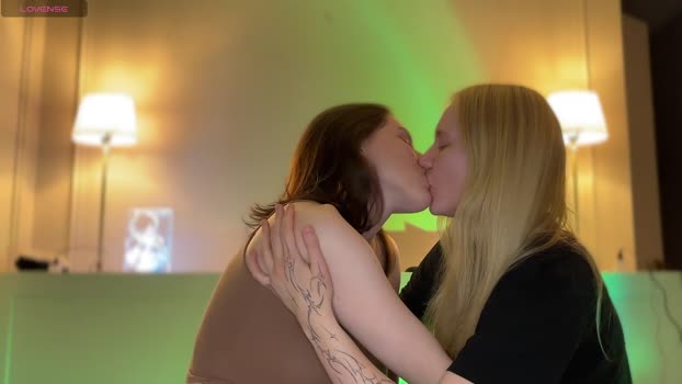 lisalewi 10-07-2025 bj-dildo Couple