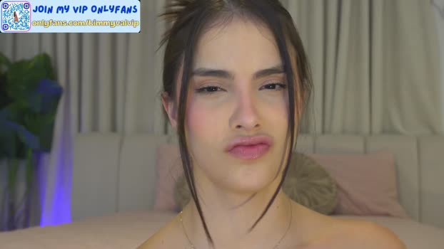 venezolanacute 12-07-2025 lick Female