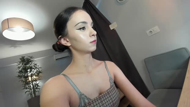 ehotlovea 13-07-2025 Show Female