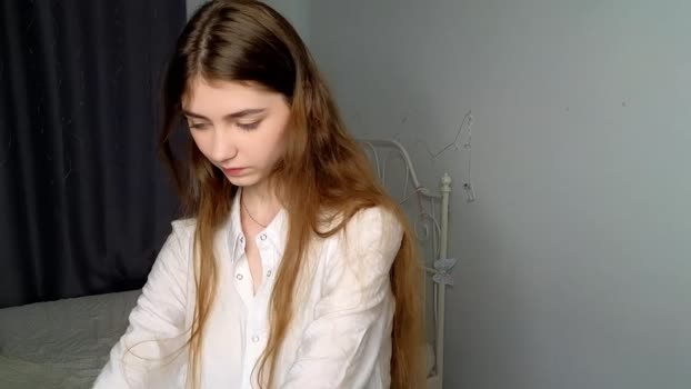 look_gently 17-07-2025 ass Female