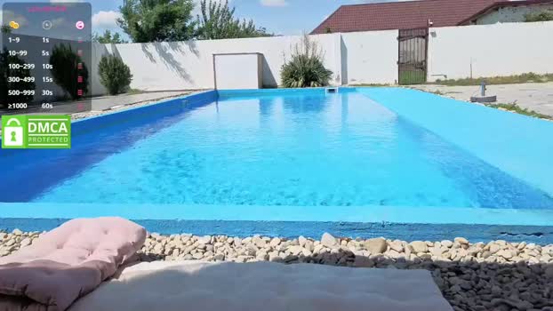 carlasquirt 18-07-2025 lick Couple