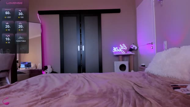 lilyvibe 19-07-2025 cute Female