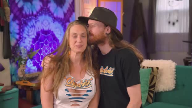 sexyhippies 18-07-2025 spanking Couple