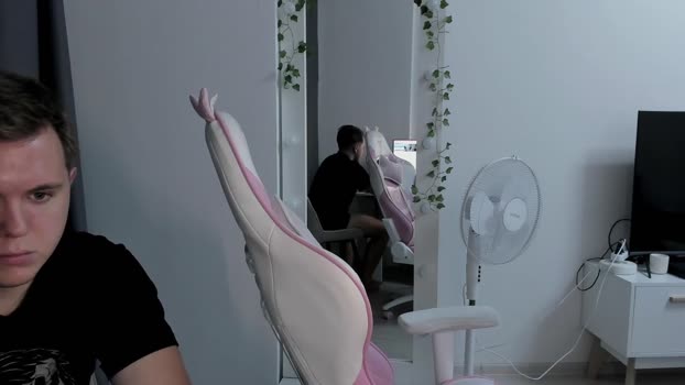 kesh_mne 22-07-2025 pussy Couple