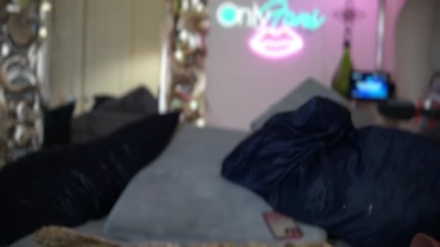 avalonnfoxx 27-07-2025 show Female