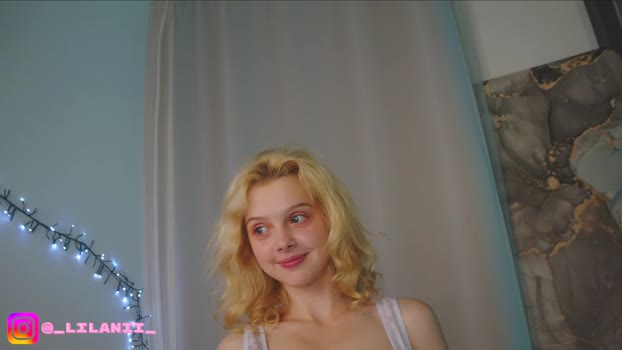 little_anitta 30-07-2025 Ass Female