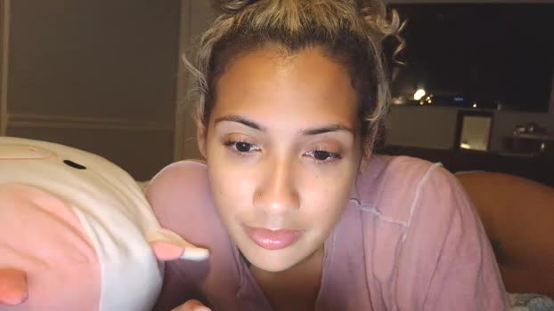 byemzxoxo 05-08-2025 tits Female