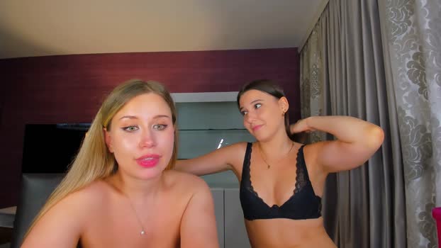 sexxxsirens 05-08-2025 kinky Couple