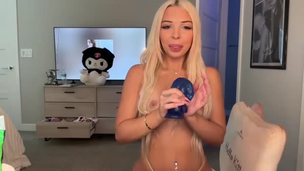 lilbbyliv 08-08-2025 horny Female