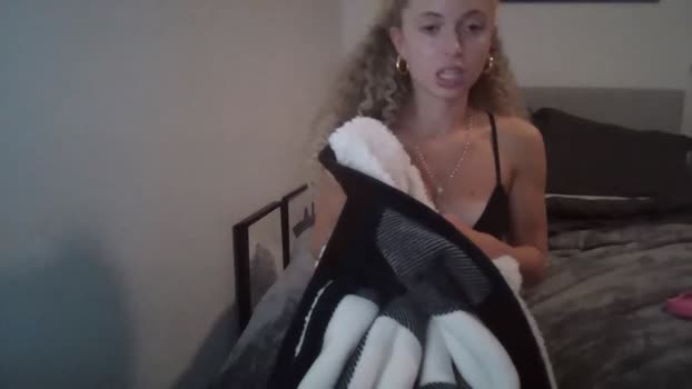 sara_baller 12-08-2025 fingering Female