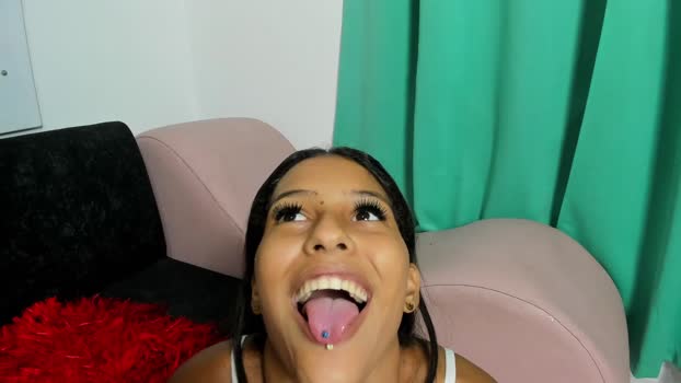 emilicollinss 16-08-2025 prettyface Couple