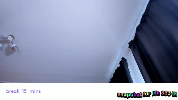 vivian_qwerty 27-08-2025 Cam Female