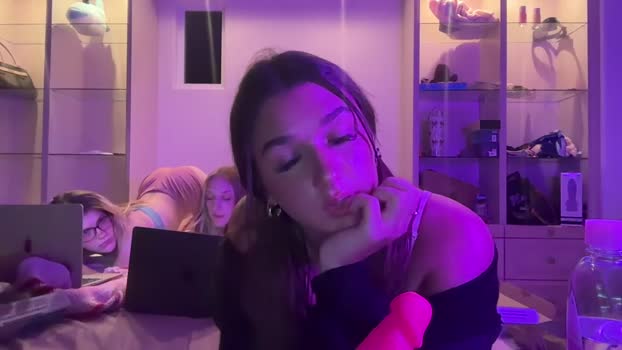 alexajefferies 03-09-2025 sex Female
