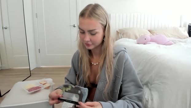 ariah_is_blonde 02-09-2025 gag Female