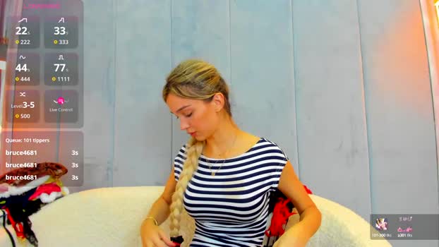 sassyt33n 03-09-2025 horny Female