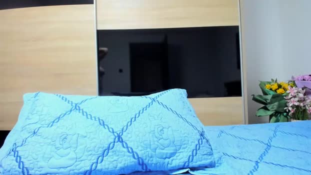 angell6969 07-09-2025 Webcam Female