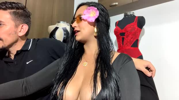 brunettediamond 07-09-2025 kiss Couple