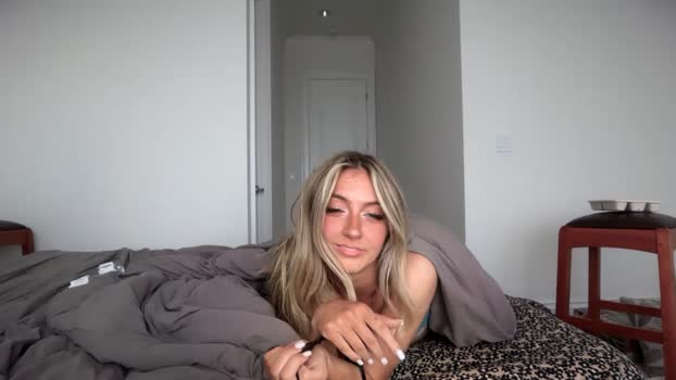 chloeros3e 12-09-2025 fingering Female