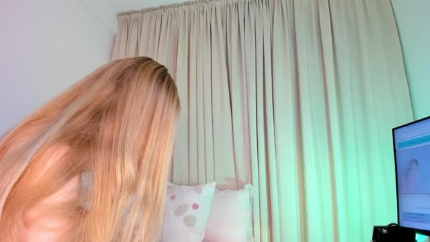 kitty__sophie 14-09-2025 kink Female