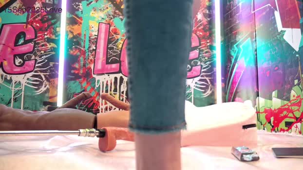 vanessa_love 15-09-2025 kiss Female